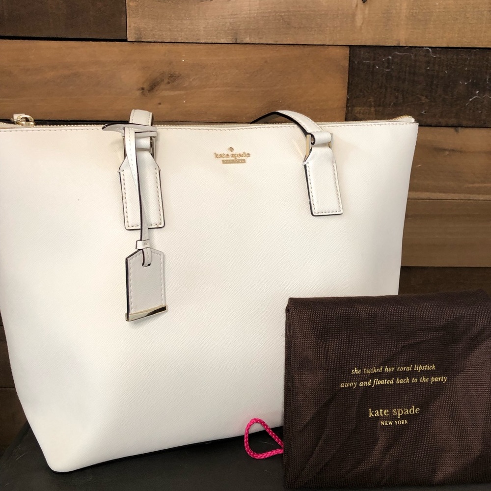 Late spade bag